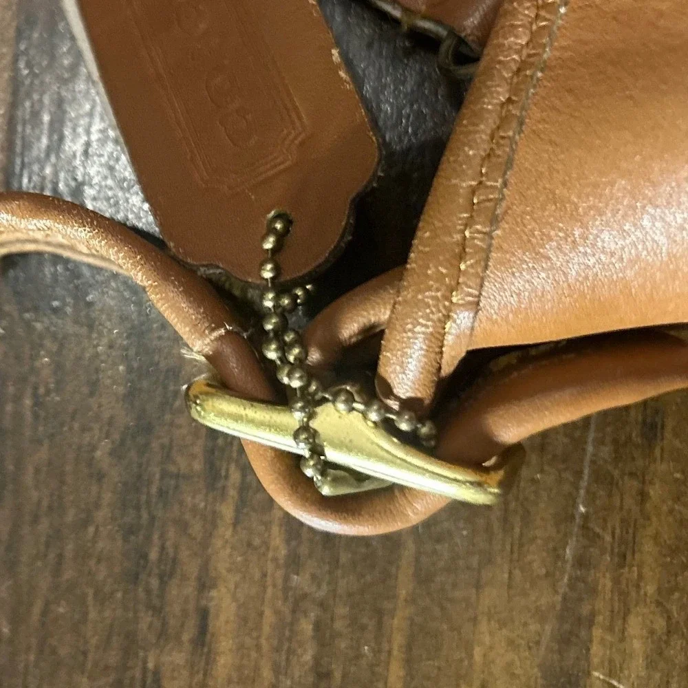 Vintage Coach Maggie Leather Bucket Bag Small British Tan USA 90s Crossbody 9019